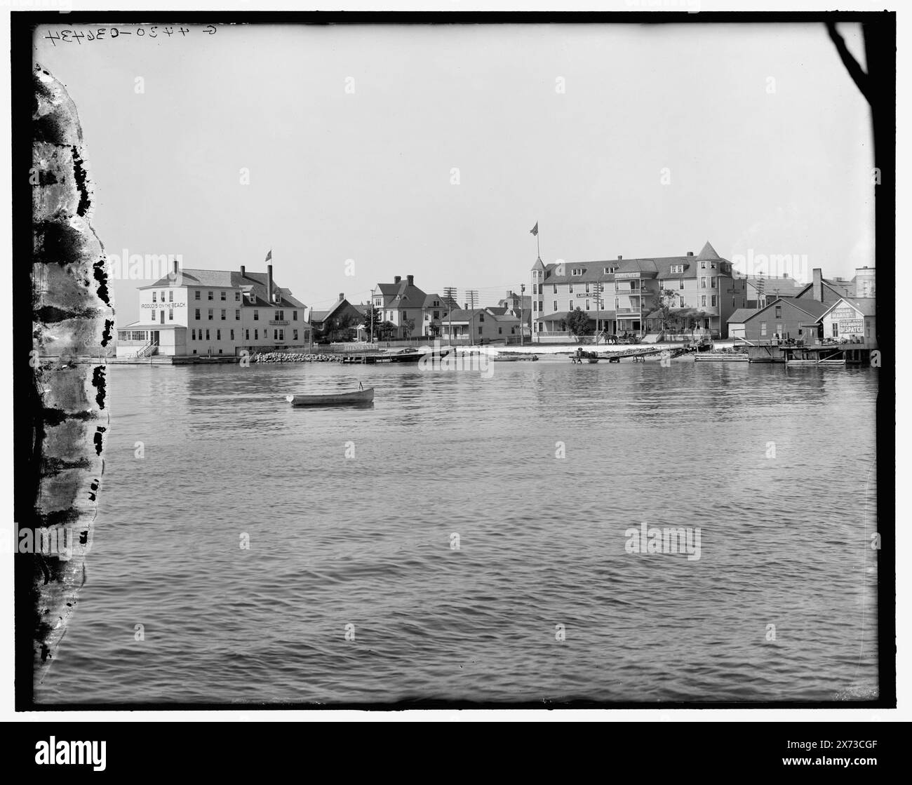 Iroquois-on-the-Beach Hotel and Lake View House, Mackinac, mir., Titel aus Jacke., 'G 4430' auf negativ., Detroit Publishing Co.-Nr. 036434., Geschenk; State Historical Society of Colorado; 1949, Hotels. , Hafen. , Usa, Michigan, Mackinac Island. Stockfoto