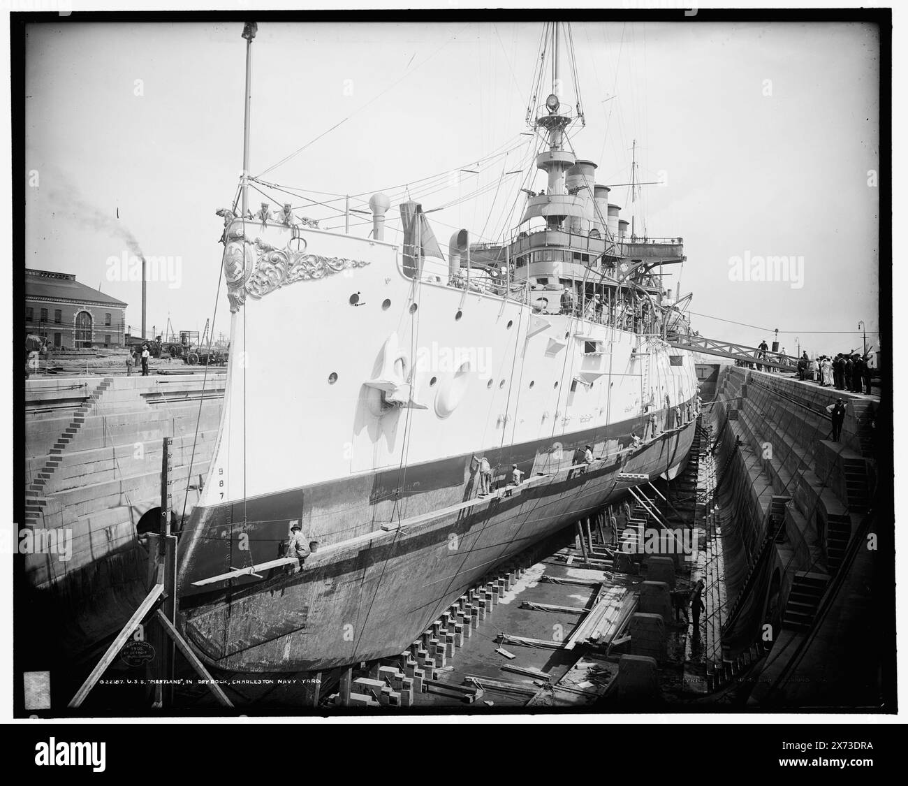 U.S.S. Maryland im Trockendock, Charelston sic Navy Yard, '2797' auf negativ, Detroit Publishing Co.-Nr. 022187., Geschenk; State Historical Society of Colorado; 1949, Maryland (Kreuzer), Kreuzer (Kriegsschiffe), amerikanisch. , Marinehäfen & Marinestationen. , Usa, Massachusetts, Boston. Usa, Massachusetts, Charlestown Navy Yard. Stockfoto