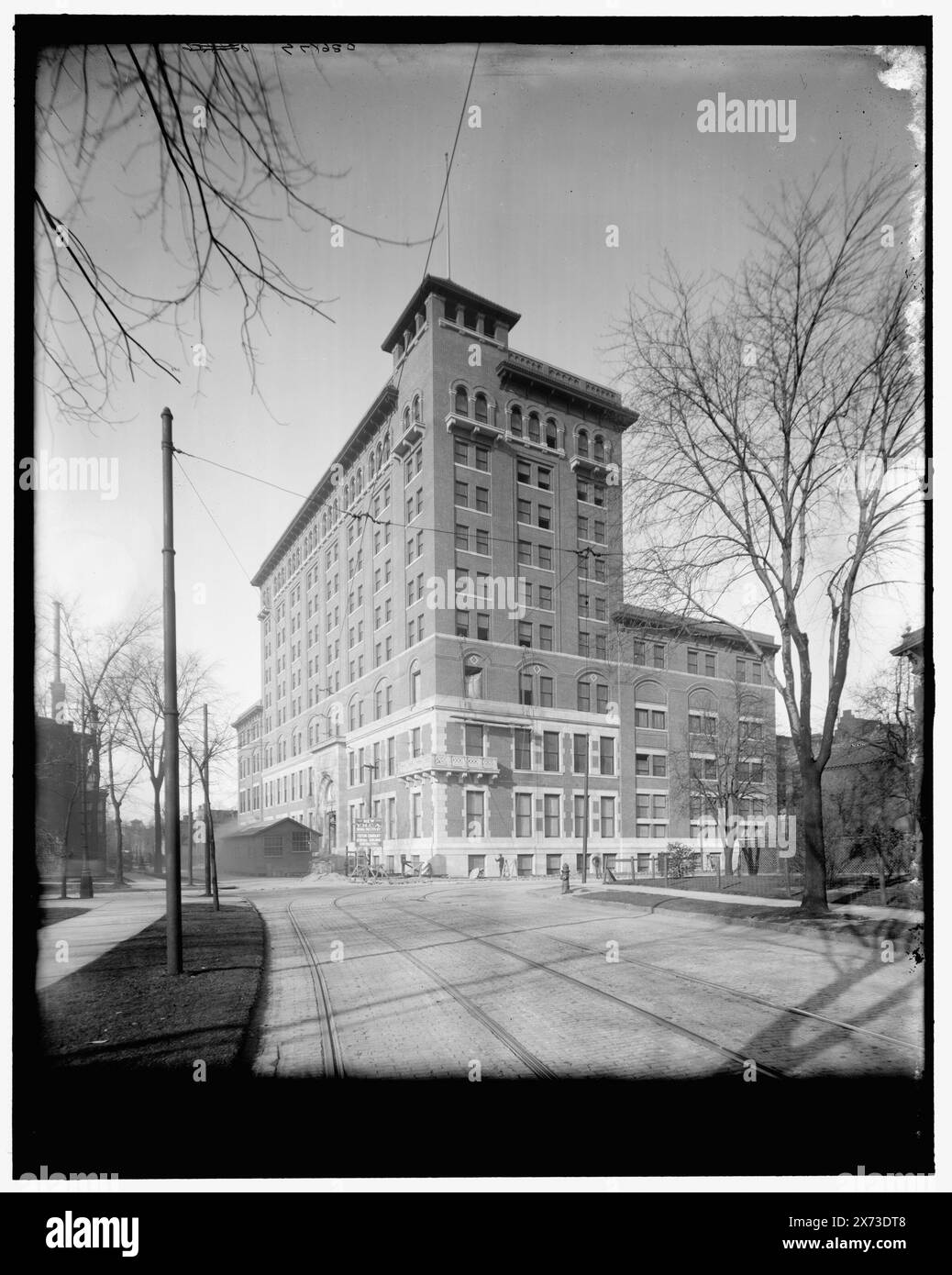 Neues Y.M.C.A. Gebäude, Detroit, mir. Titel von Jackett. Detroit Publishing Co.-Nr. 036877., Gift; State Historical Society of Colorado; 1949, Organizations' Facilities. , Öffentliche Einrichtungen. , Usa, Michigan, Detroit. Stockfoto