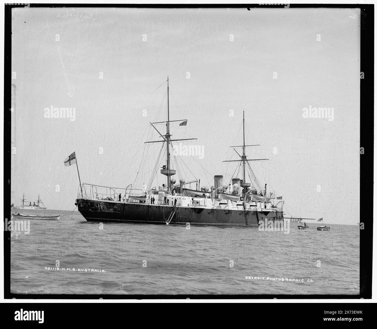 H.M.S. Australia, Detroit Publishing Co.-Nr. 021118., Geschenk; State Historical Society of Colorado; 1949, Australien (Cruiser), Cruiser (Kriegsschiffe), Britisch. , Columbian Naval Review, 1893. Marineparaden und Zeremonien. Stockfoto
