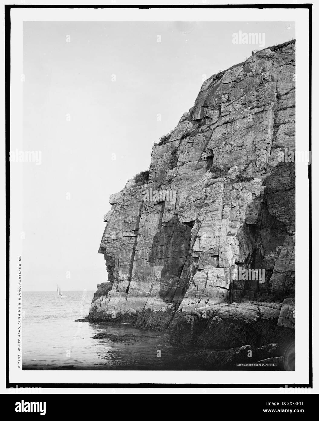 White Head, Cushing's Island, Portland, Me., Date Based on Detroit, Catalogue P (1906)., '2382' on negative., Detroit Publishing Co.-Nr. 017737., Geschenk; State Historical Society of Colorado; 1949, Cliffs. Usa, Maine, Cushing Island. Stockfoto