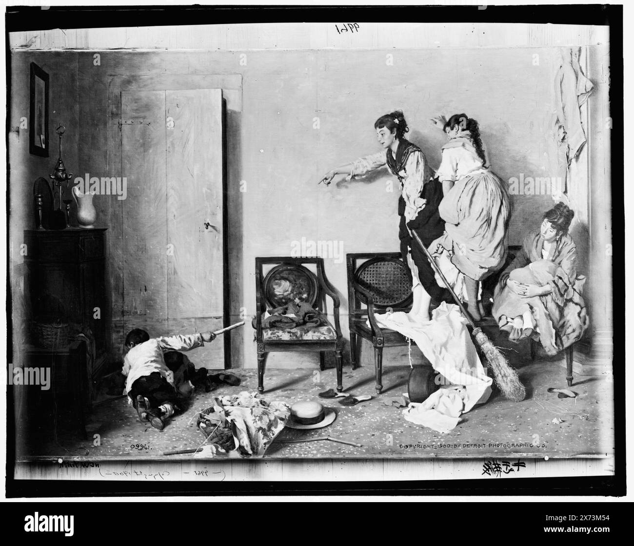 Ein verborgener Feind, Titel aus Jacke, Foto eines Gemäldes, signiert in orientalischen Charakteren, 'New York', Detroit Publishing Co.-Nr. M 9961., Geschenk; State Historical Society of Colorado; 1949, Children. , Nagetierkontrolle. , Innenräume. Stockfoto