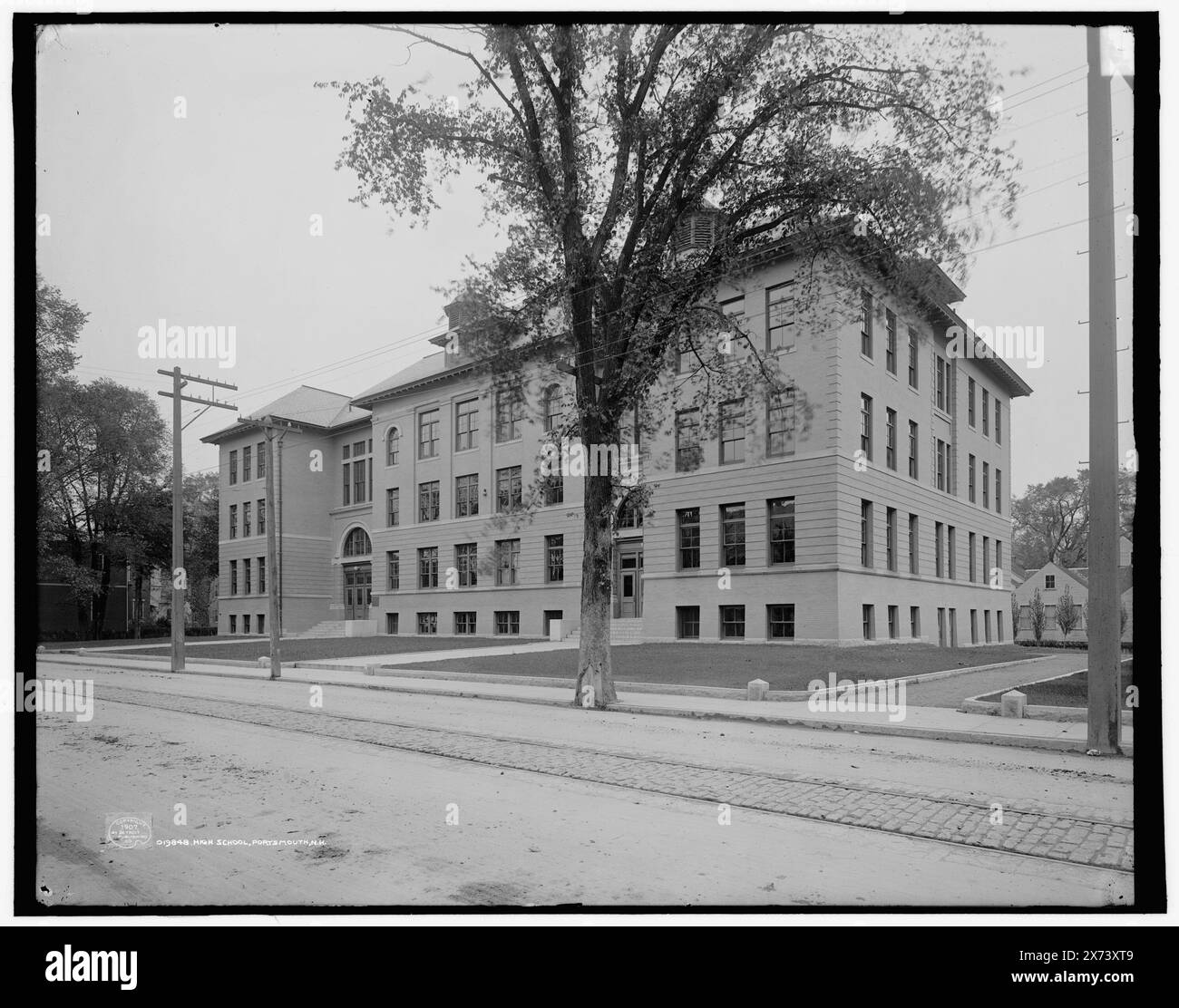 High School, Portsmouth, N.H., '3771' auf negativ, Detroit Publishing Co.-Nr. 019848., Geschenk; State Historical Society of Colorado; 1949, Bildungseinrichtungen. , Schulen. , Usa, New Hampshire, Portsmouth. Stockfoto