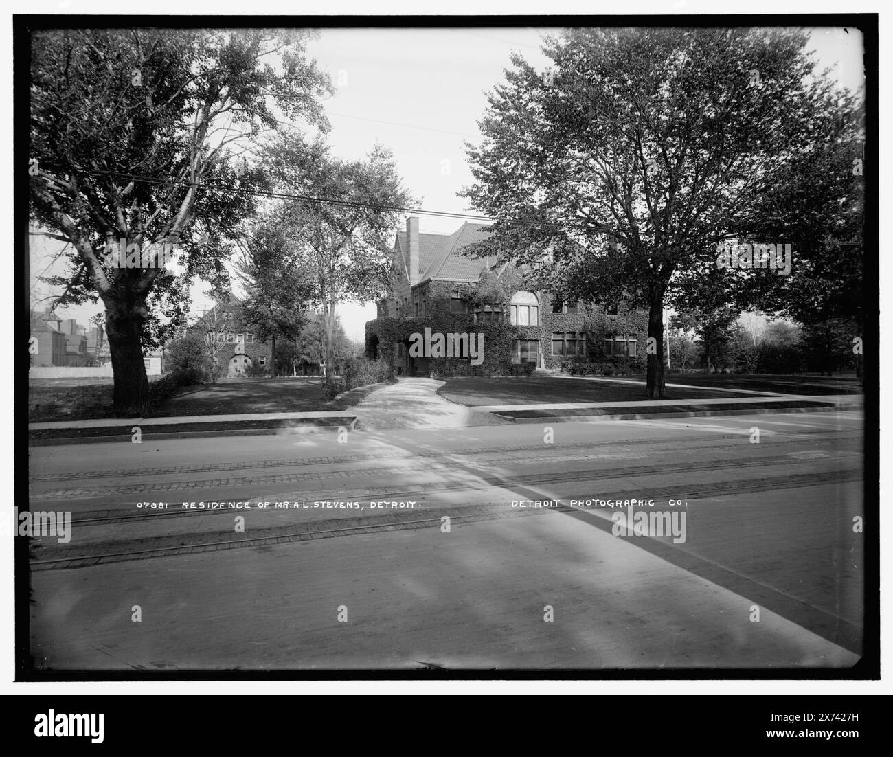 Wohnsitz von Herrn A. L. Stevens, Detroit, Datum basierend auf Detroit, Catalogue J (1901)., Detroit Publishing Co.-Nr. 07381., Geschenk; State Historical Society of Colorado; 1949, Dwellings. , Usa, Michigan, Detroit. Stockfoto
