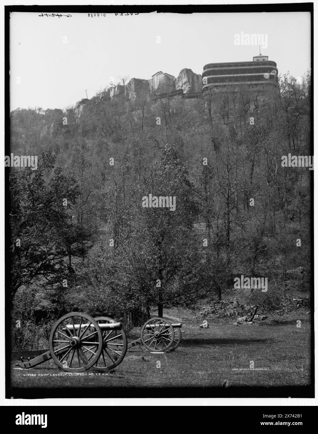 Point Lookout, Lookout Mt., Tenn., 'G 4224' auf negativ., Detroit Publishing Co.-Nr. 019988., Geschenk; State Historical Society of Colorado; 1949, Cannons. Lookout Mountain, Schlacht von, Tenn., 1863. , Schlachtfelder. , Usa, Tennessee, Lookout Mountain (Mountain) Stockfoto