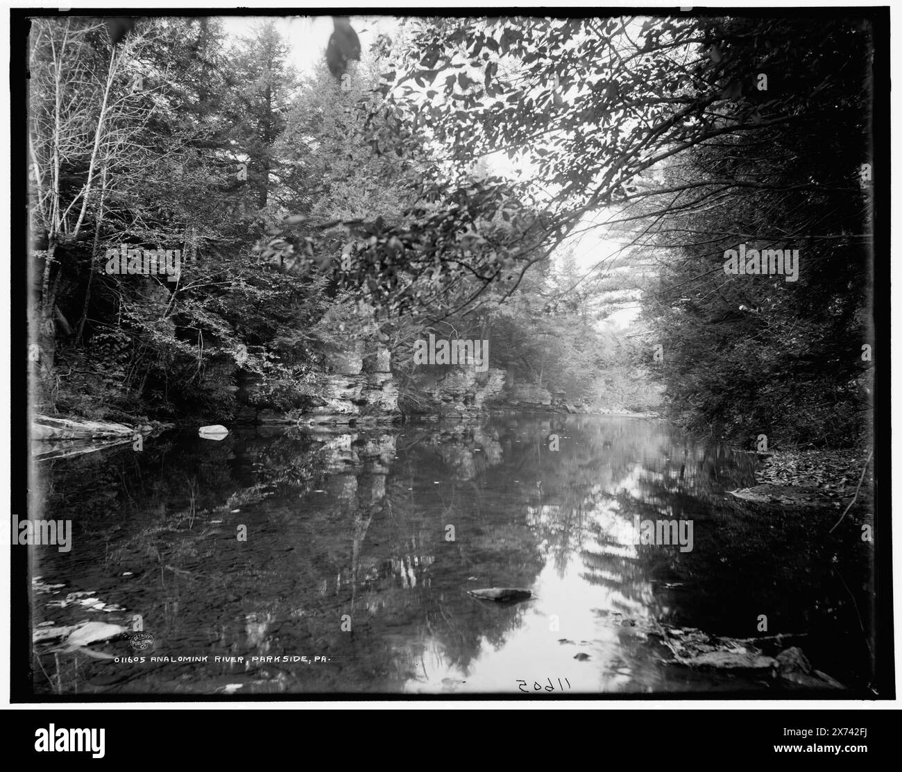 Analomink River, Parkside, Pa., Date Based on Detroit, Catalogue J (1901)., Detroit Publishing Co.-Nr. 011605., Geschenk; State Historical Society of Colorado; 1949, Rivers. , Usa, Pennsylvania, Brodheads Creek. , Usa, Pennsylvania, Parkside. Stockfoto