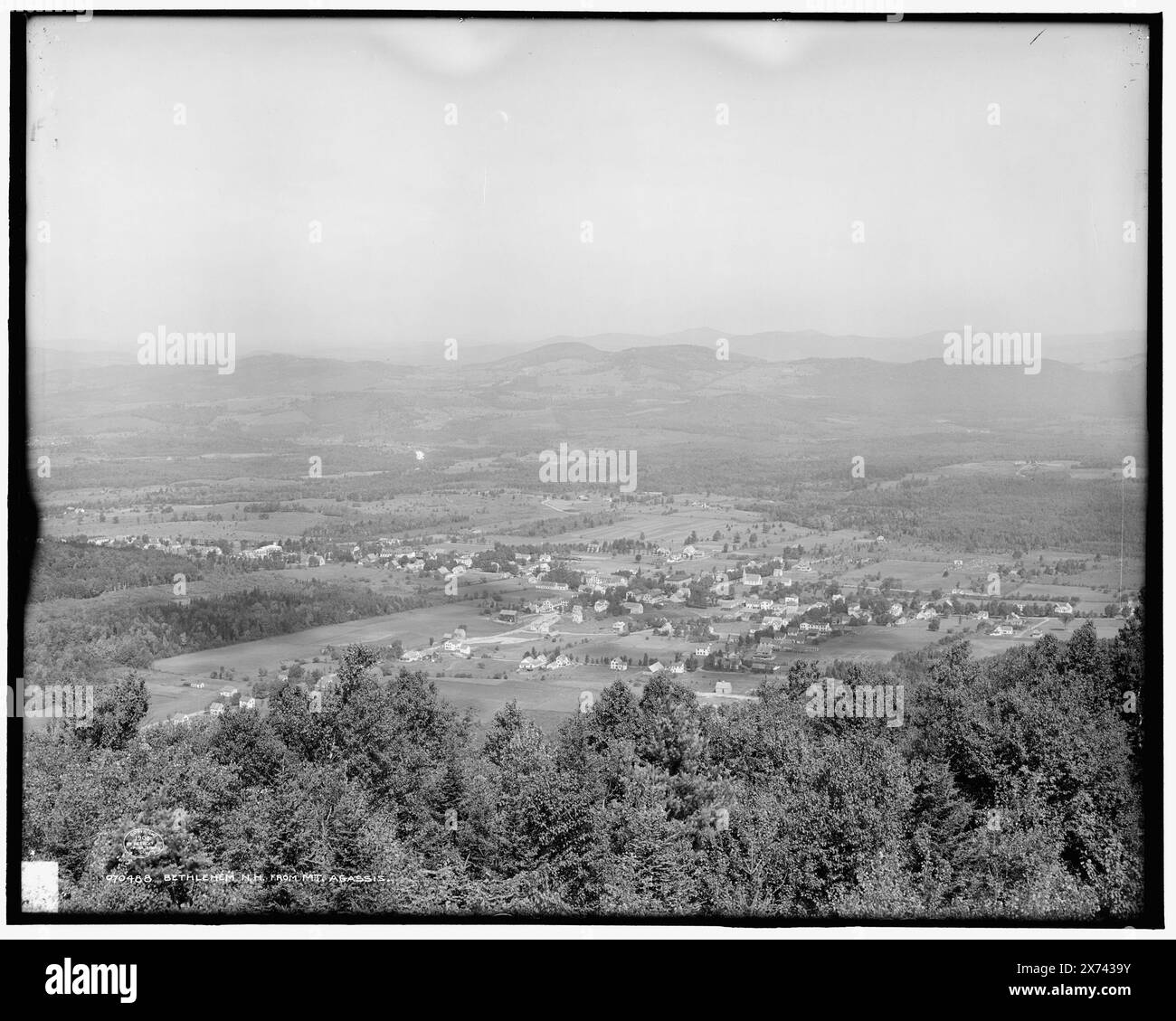 Bethlehem, N.H. von Mt. Aggassis, d. h. Mount Agassiz, '4344' auf negativ, Detroit Publishing Co. No 070488., Geschenk; State Historical Society of Colorado; 1949, Valleys. , Usa, New Hampshire, White Mountains. , Usa, New Hampshire, Bethlehem. Stockfoto