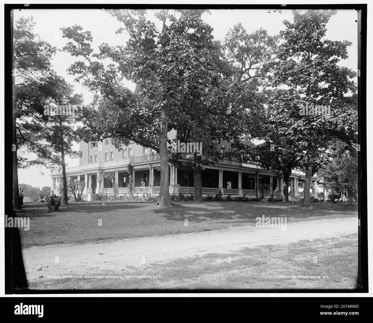 Heim für Soldatenwitwen, Wilmington, Ill's., Datum basiert auf Detroit, Catalogue J Supplement (1901-1906)., '842' auf negative., Detroit Publishing Co.-Nr. 013763., Geschenk; State Historical Society of Colorado; 1949, Erholungsheime. , Usa, Illinois, Wilmington. Stockfoto