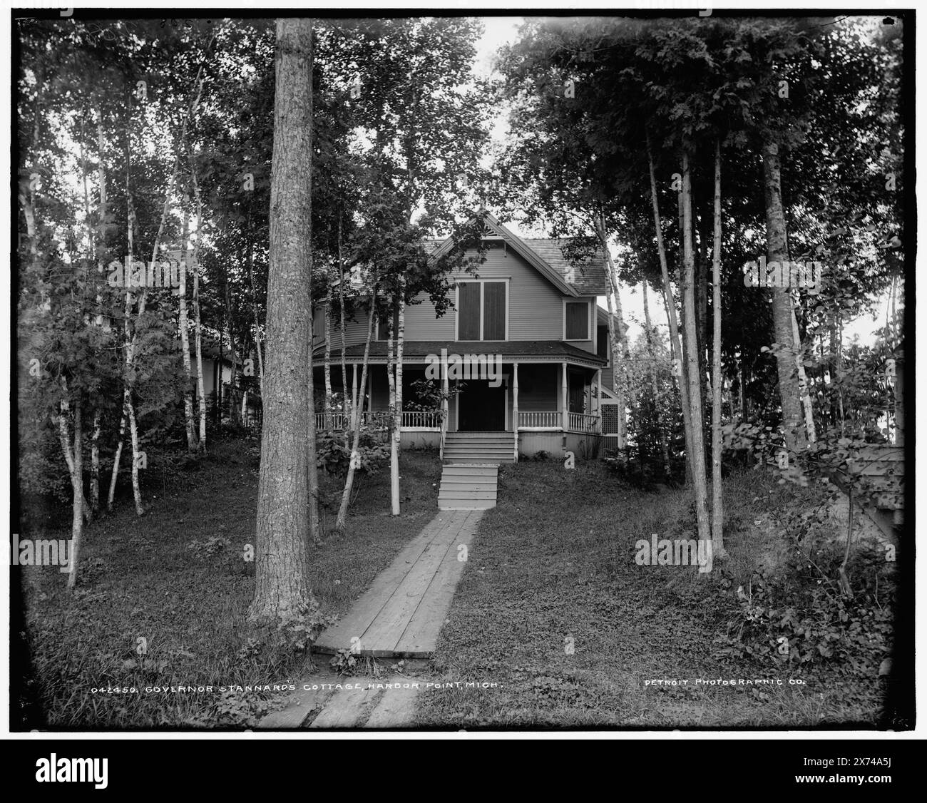 Gouverneur Stannards Hütte, Harbor Point, mich, '208' auf negativ, Detroit Publishing Co.-Nr. 042450., Geschenk; State Historical Society of Colorado; 1949, Dwellings. , Usa, Michigan, Harbor Springs. Stockfoto