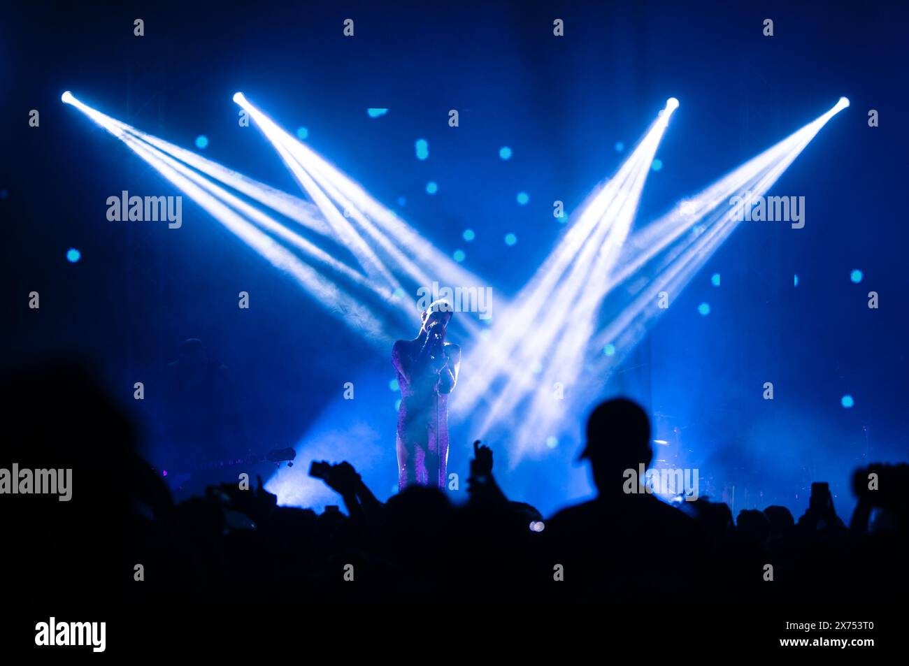 Torino, Italien. 2019 trat die italienische Sängerin Achille Lauro live auf der Bühne des Teatro Concordia di Torino auf. Anrede: Andrea Pinna Stockfoto