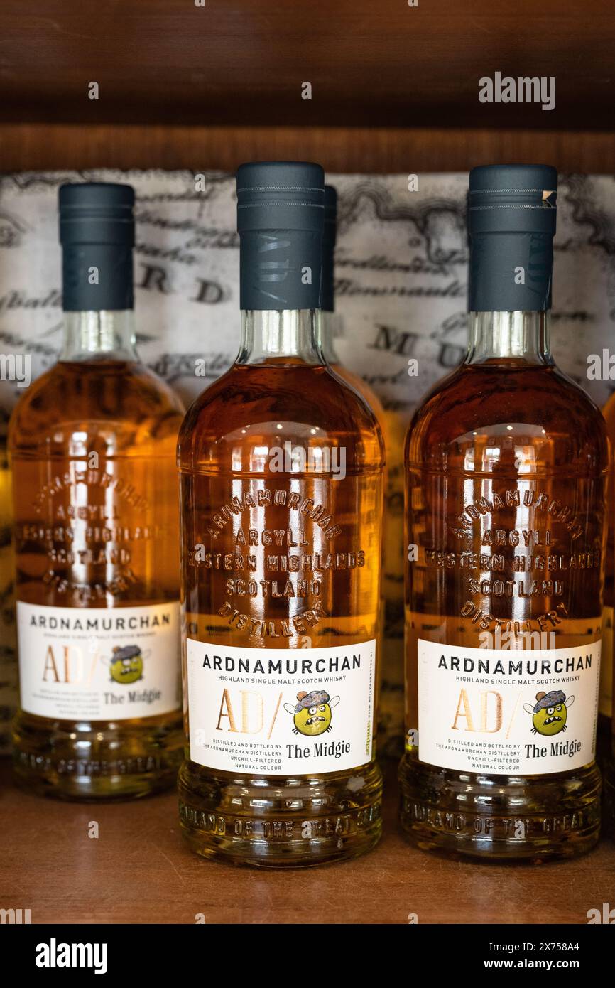 Ardnamurchan Whisky The Midgie Release in Zusammenarbeit mit Smidge Insecte Repellent, Schottland, Großbritannien Stockfoto