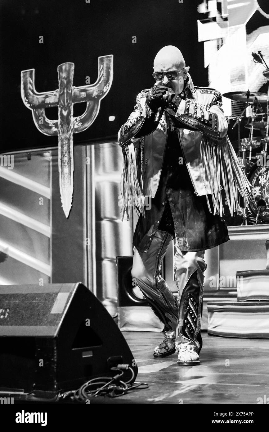 Rob Halford von Judas Priest auf der Bühne Stockfoto