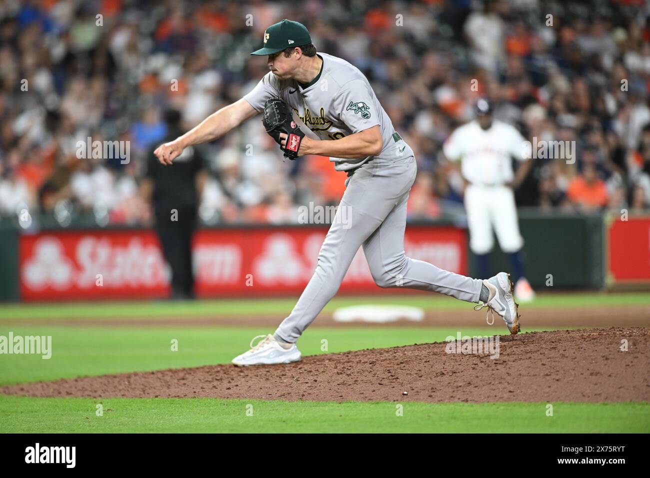 Oakland Athletics Pitcher Mason Miller (19) während des MLB-Baseballspiels zwischen den Oakland AÕs und den Houston Astros am 14. Mai 2024 bei Minute Maid Stockfoto