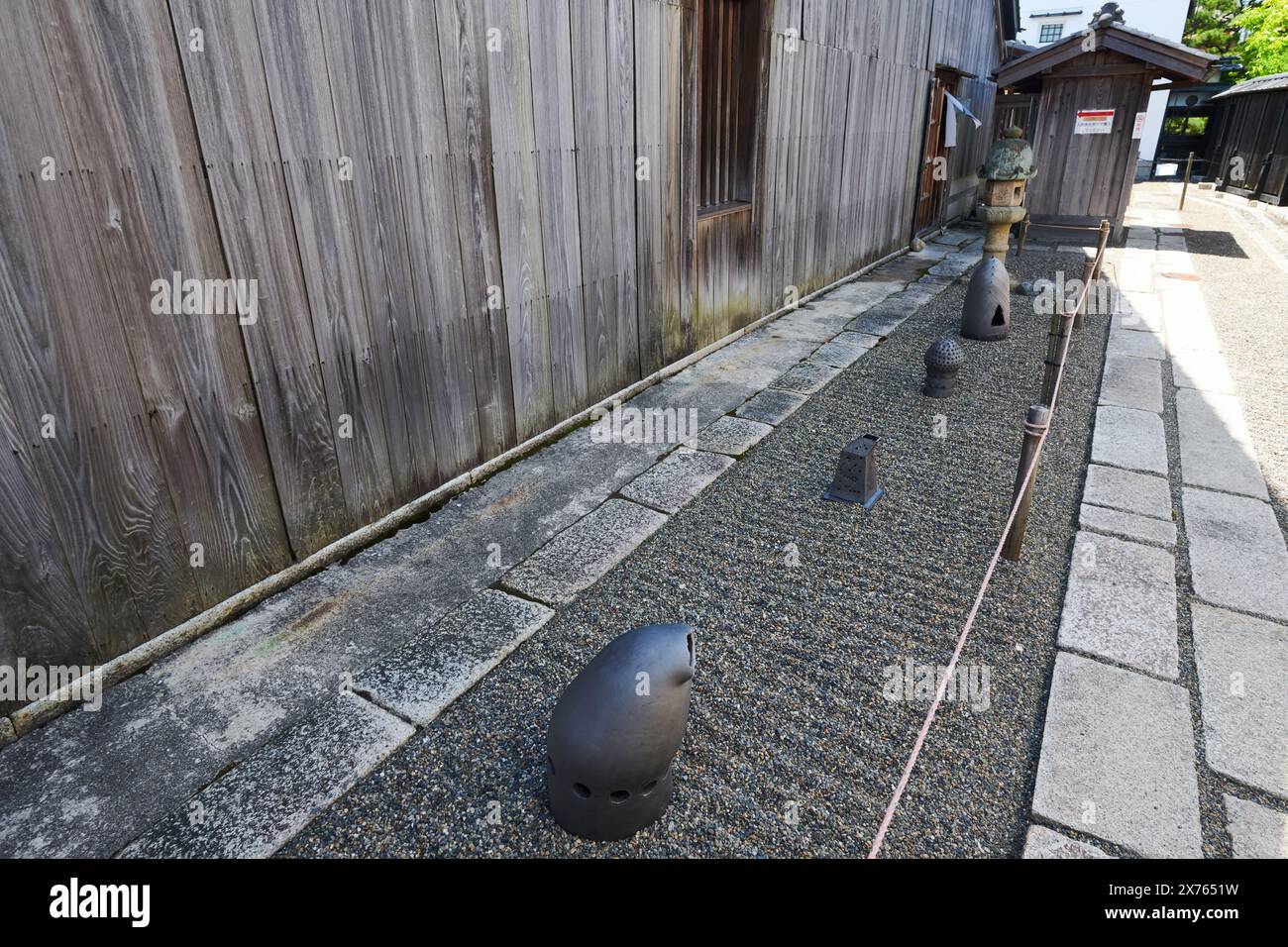 Omihachiman ist ein altes traditionelles japanisches Dorf mit einem Fluss und einem berühmten Schrein Stockfoto