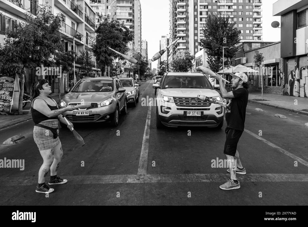 Straßenunterhalter (Jugglers) , Santiago, Chile. Stockfoto