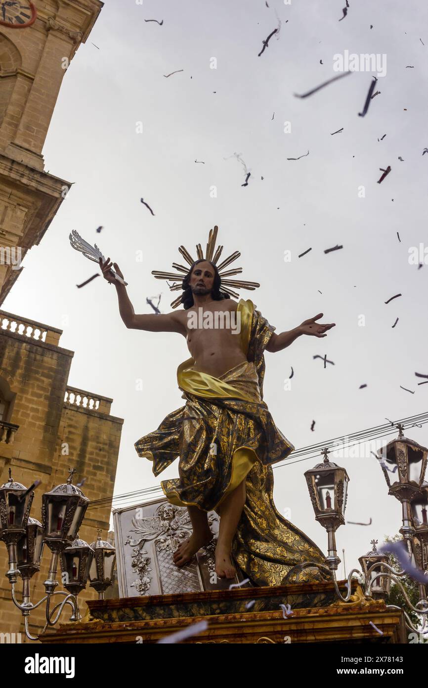COSPICUA, MALTA - 31. März 2024 - traditionelle Prozessionen mit der Statue des auferstandenen Herrn Stockfoto