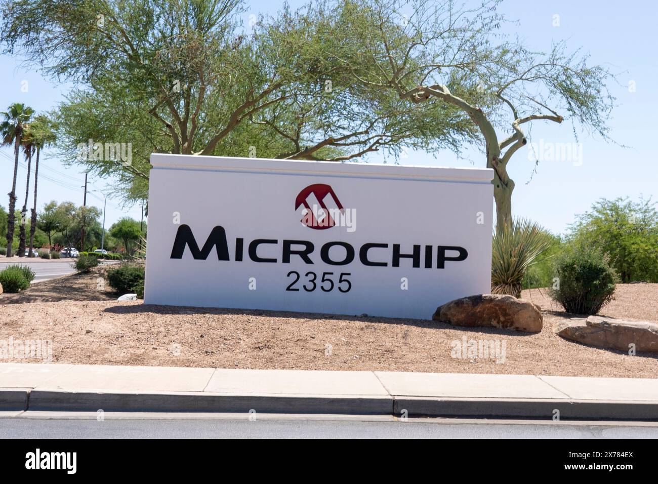 Microchip-Schild vor dem Firmensitz in Chandler, Arizona, USA Stockfoto