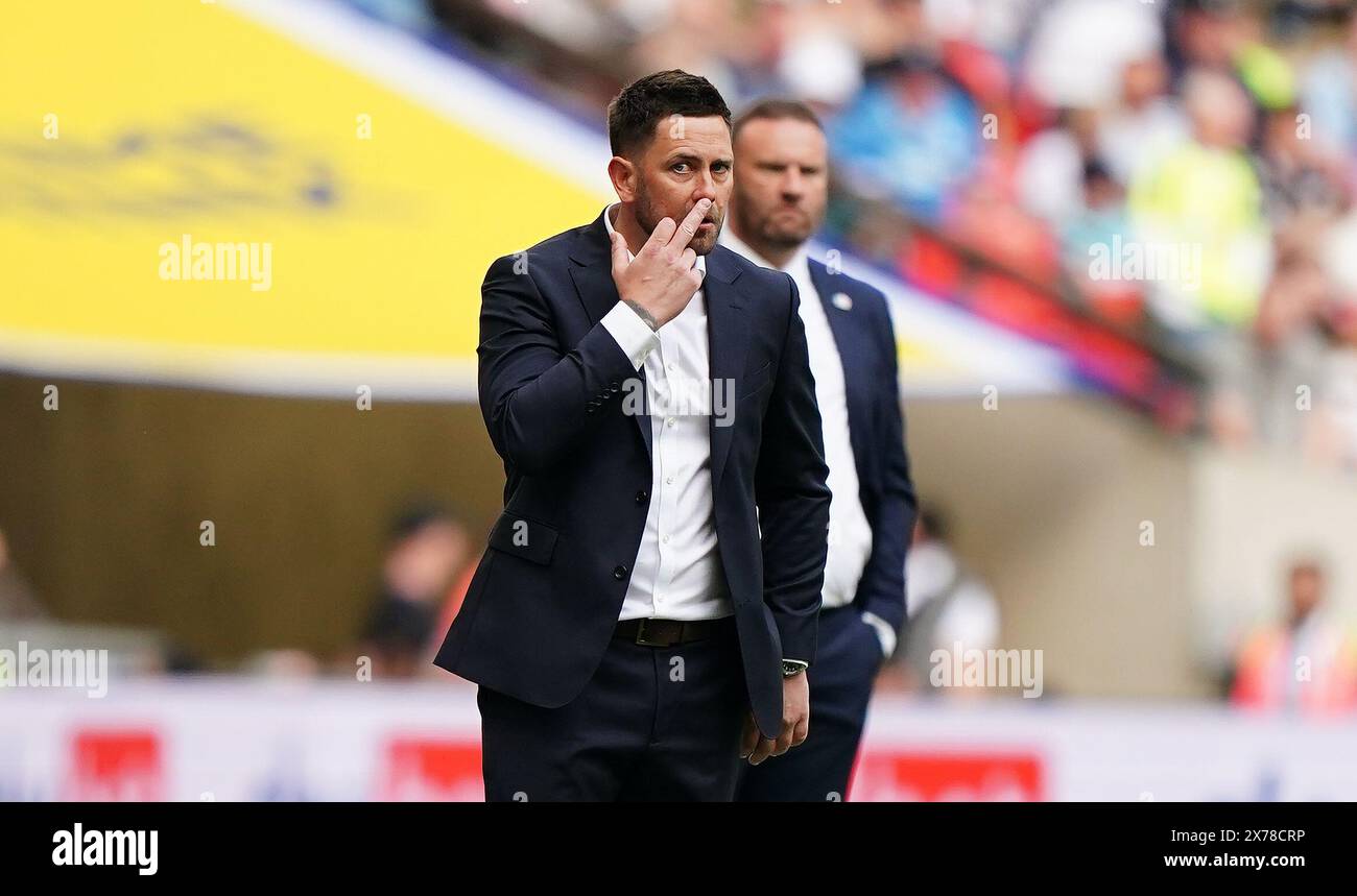 Oxford United-Trainer des Buckingham während des Play-off-Endspiels der Sky Bet League One im Wembley Stadium, London. Bilddatum: Samstag, 18. Mai 2024. Stockfoto