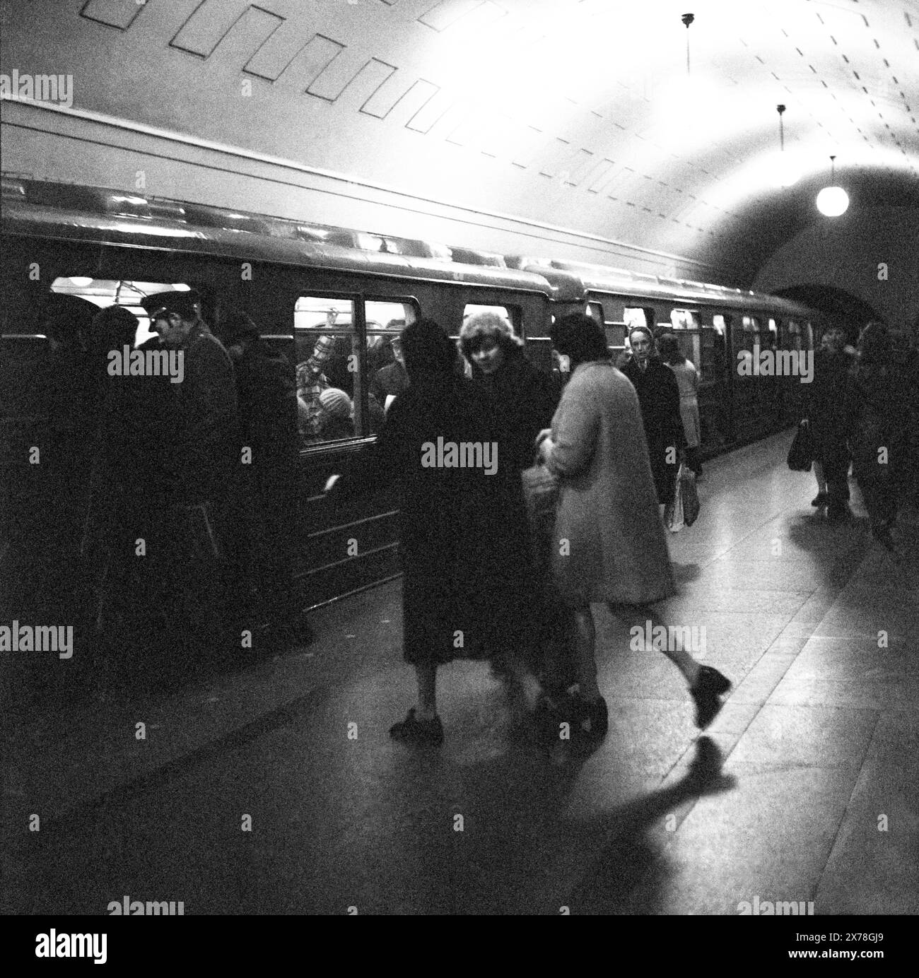 U-Bahn-Station Moskau, UdSSR, April 1976 Stockfoto