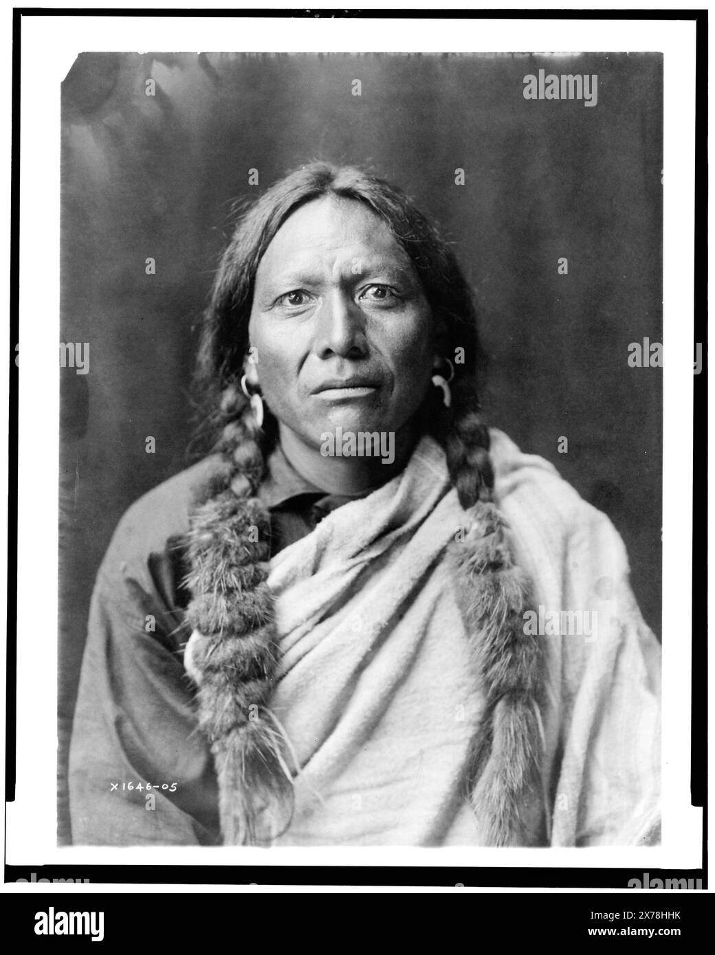 Tull Chee Hah, Edward S. Curtis Collection, Curtis No X1646-05.. Tull Chee Hah. Indianer von Nordamerika, Kleidung & Kleidung, 1900-1910. Stockfoto