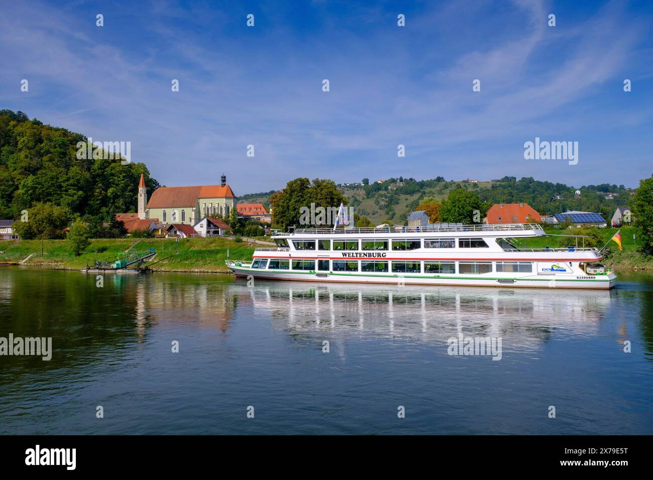 Ausflugsboote, Donauschifffahrt, Kelheim an der Donau, Niederbayern. Bayern, Deutschland Stockfoto