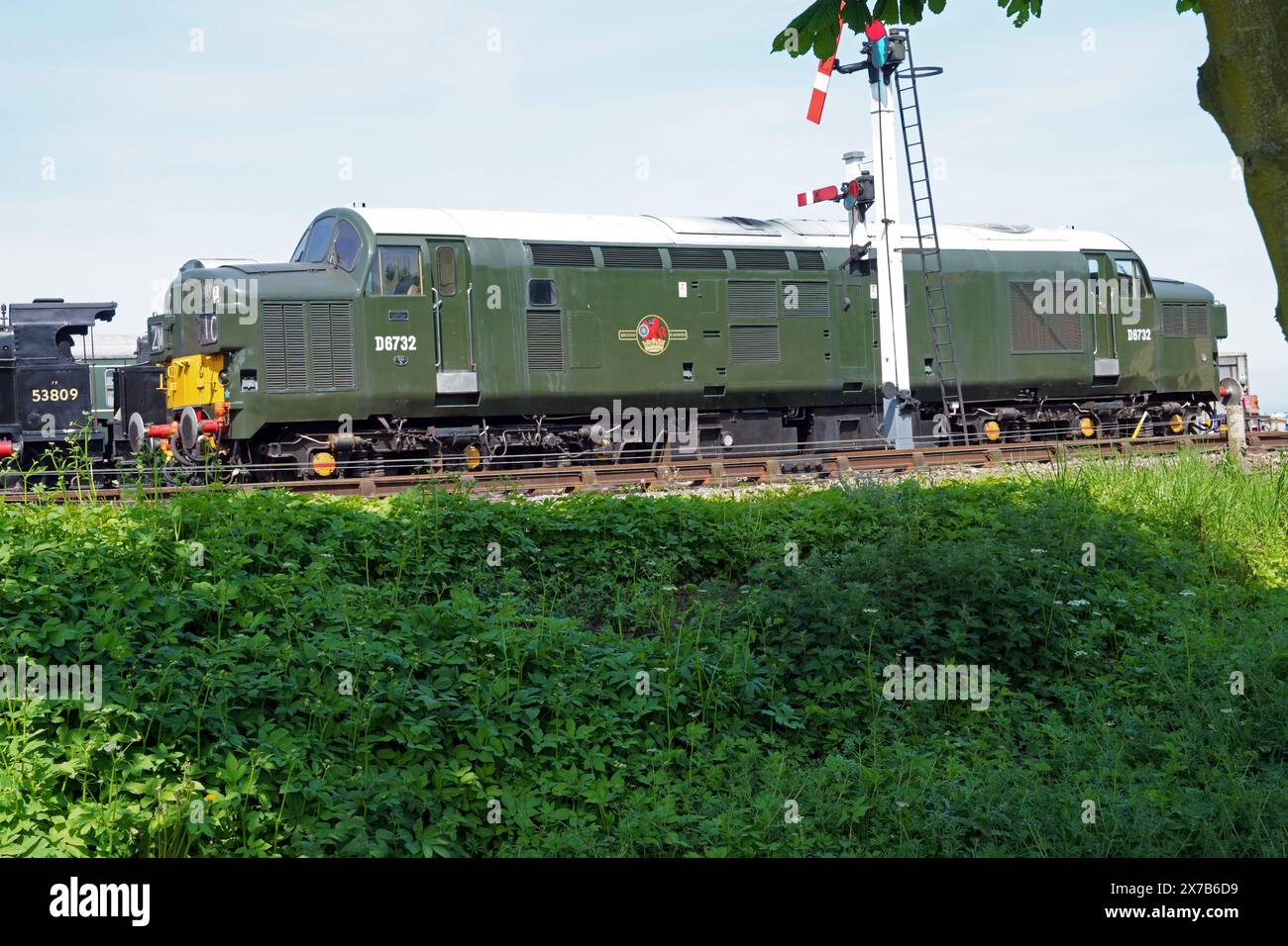 English Electric Type 3 British Rail Class 37 Diesel-Elektrolokomotive an der Station Weybourne der North Norfolk Railway Poppy Line Stockfoto