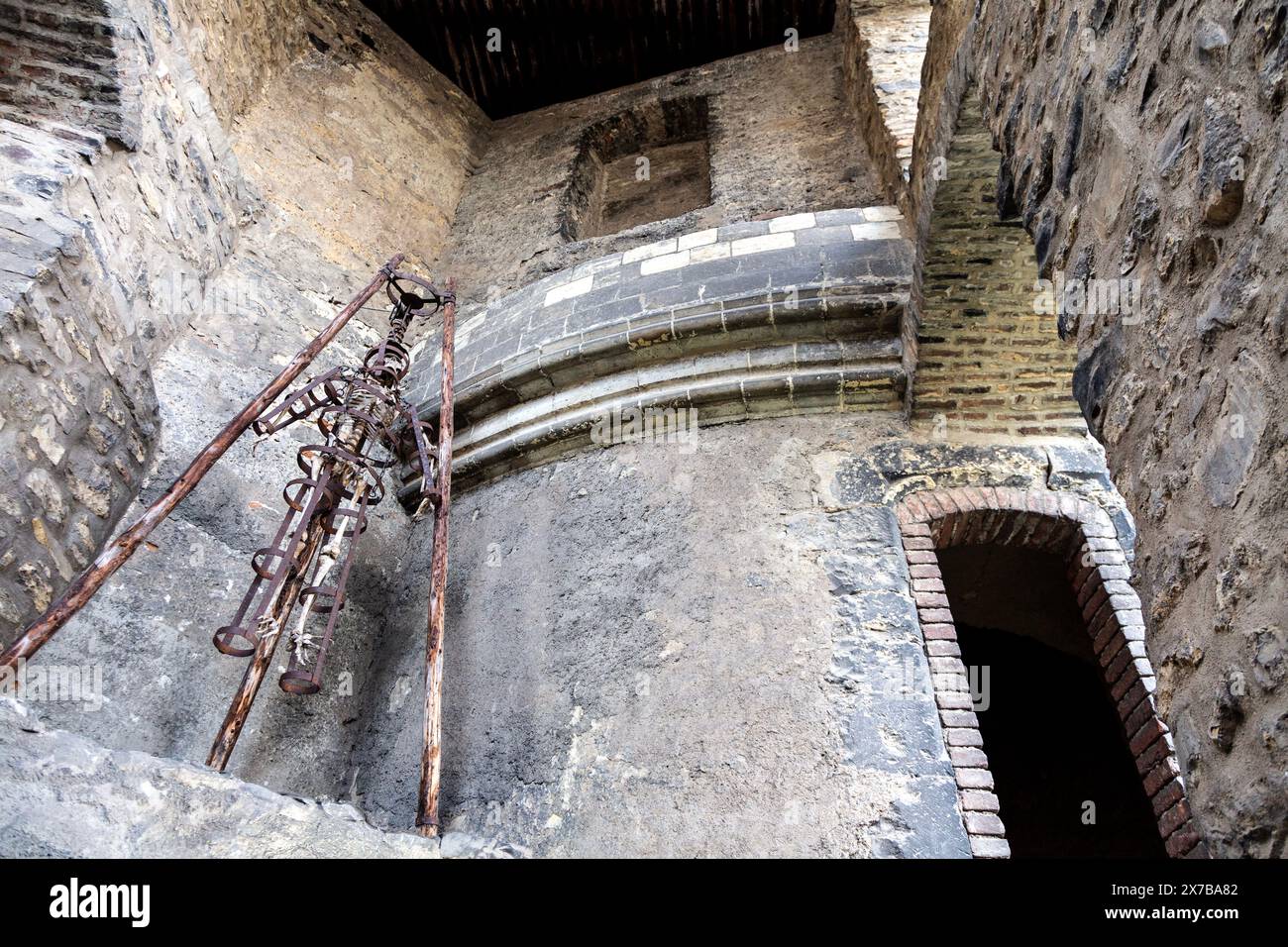 Daliborka-Turm, früher ein mittelalterliches Verlies aus dem 15. Jahrhundert in der Goldenen Gasse, Prager Burg, Prag, Tschechische Republik Stockfoto