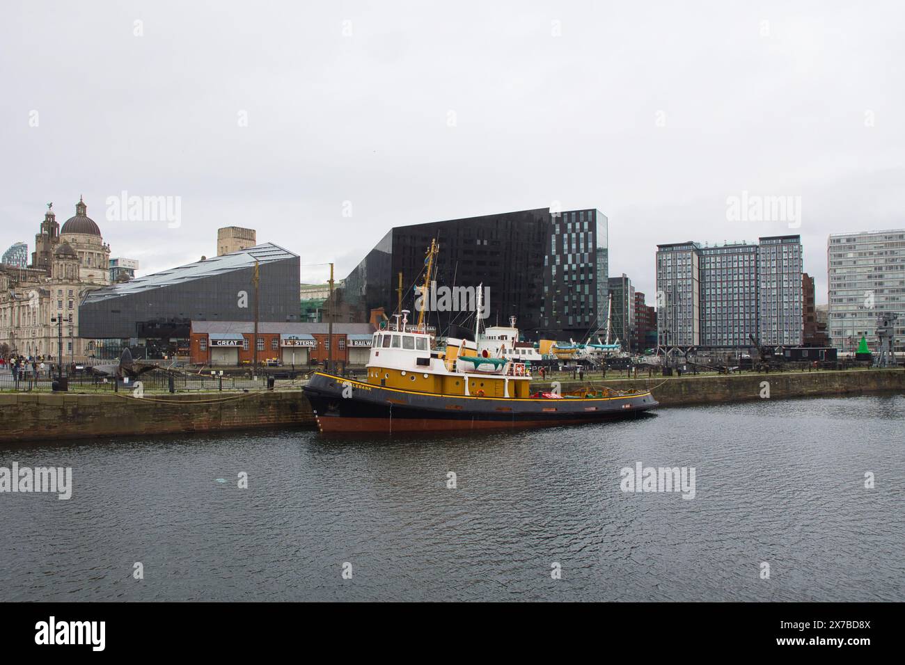 England, Liverpool - 30. Dezember 2023: Hier liegt das Museumsschiff Brocklebank, ein ehemaliges Dienstschiff. Stockfoto