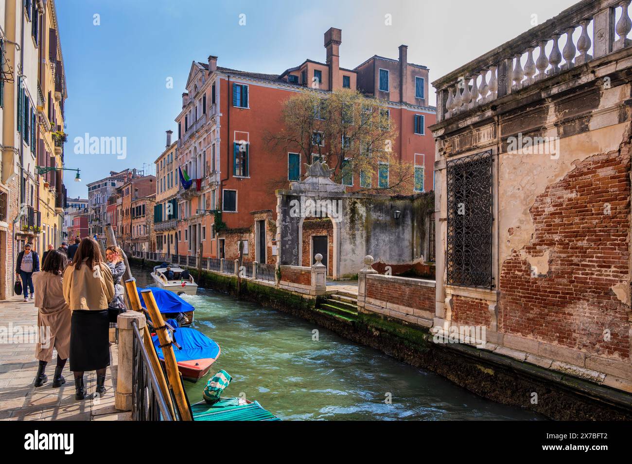 Rio Marin Kanal im Viertel Santa Groce in Venedig, Italien. Stockfoto