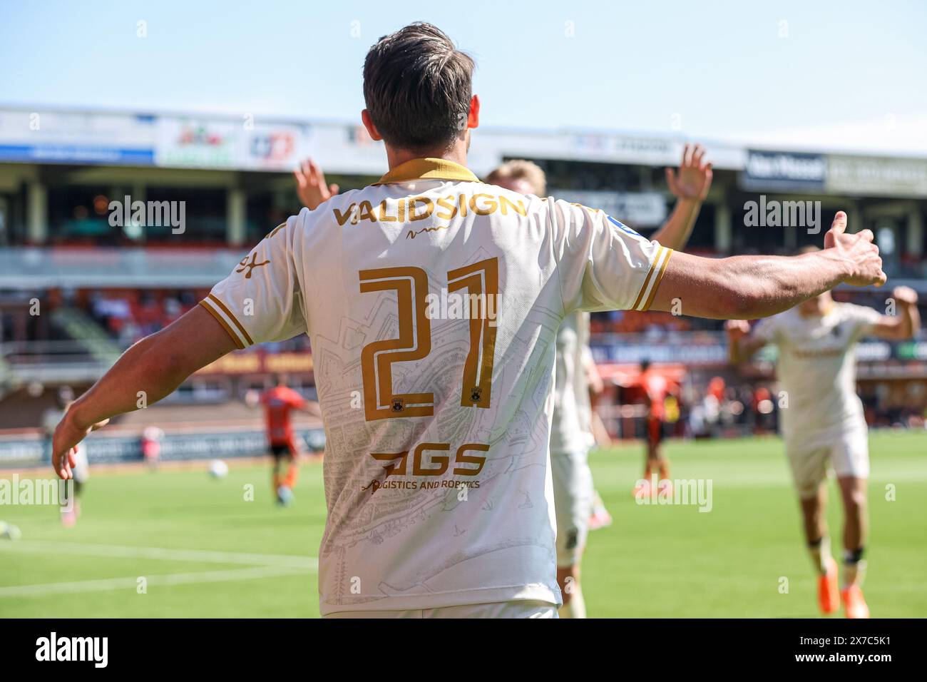 Volendam, Niederlande. Mai 2024. VOLENDAM, NIEDERLANDE - 19. MAI: Enric Llansana von Go Ahead Eagles feiert das späte Siegertreffer beim niederländischen Eredivisie-Spiel zwischen FC Volendam und Go Ahead Eagles im Kras Stadion am 19. Mai 2024 in Volendam, Niederlande. (Foto von Henny Meyerink/BSR Agency) Credit: BSR Agency/Alamy Live News Stockfoto