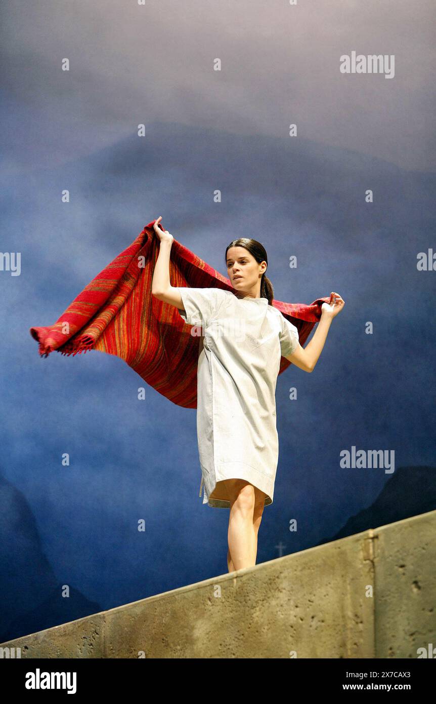 Neve Campbell (Jeanine Schultz) in AUFERSTEHUNGSBLUES von Arthur Miller im Old Vic Theatre, London SE1 02/03/2006 Bühnenbild: Robin Wagner Kostüme: Jenny Beavan Beleuchtung: Rick Fisher Regisseur: Robert Altman Stockfoto