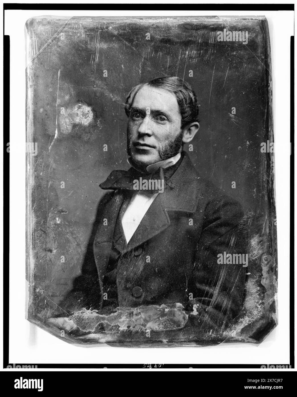 John Wheeler, halblanges Porträt, drei Viertel nach links, auf der Platte zerkratzt: 98; Jno. Radwagen. Kratzer auf der Rückseite der Platte: 79., untere Ecken abgeschnitten., Identifikation von Owen Blevins, basierend auf einer Lithographie in der New York Atlas Zeitung, 17. Oktober 1852, S. 1 und einem Porträt von Wheeler in der Geschichte von Seymour, Connecticut, von William Carvosso Sharpe, 1879, S. 162., Transfer; U.S. war College; 1920. (DLC/PP-1920:46153)., ist Teil der Daguerreotype-Kollektion , produziert von Mathew Brady's Studio. Wheeler, John, 1823-1906. Stockfoto