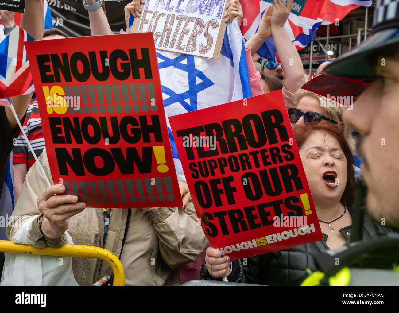 London, Großbritannien. 18. Mai 2024: Pro-israelische Gegendemonstratoren im Piccadilly Circus rufen und verspotten Menschen, die auf der Nakba für Frieden in Palästina marschieren Stockfoto