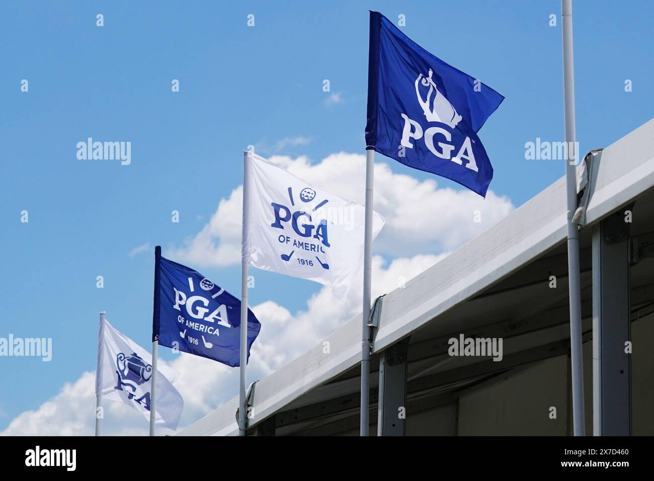 Louisville, Kentucky, USA. Mai 2024. Blick auf die Schilder der der PGA of America während der letzten Runde der PGA Championship 2024 im Valhalla Golf Club. (Kreditbild: © Debby Wong/ZUMA Press Wire) NUR REDAKTIONELLE VERWENDUNG! Nicht für kommerzielle ZWECKE! Quelle: ZUMA Press, Inc./Alamy Live News Stockfoto