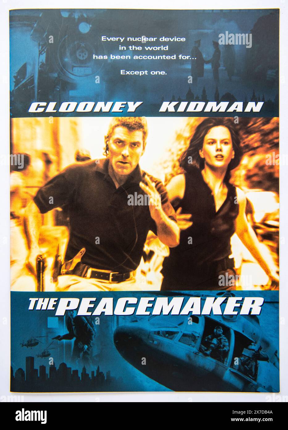 Titelseite der Publizitätsinformationen für den Film The Peacemaker, ein politischer Action-Thriller, der 1997 veröffentlicht wurde Stockfoto