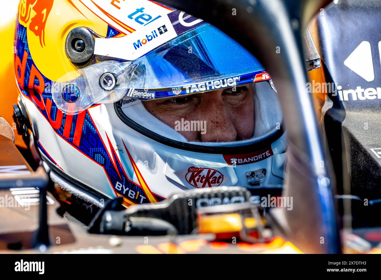 RENNSTRECKE IMOLA, ITALIEN – 18. MAI: Sergio Perez, Red Bull Racing RB19 während des Grand Prix der Emilia Romagna auf dem Imola Circuit am Samstag, 18. Mai 2024 in Imola, Italien. (Foto: Michael Potts/BSR Agency) Credit: BSR Agency/Alamy Live News Stockfoto