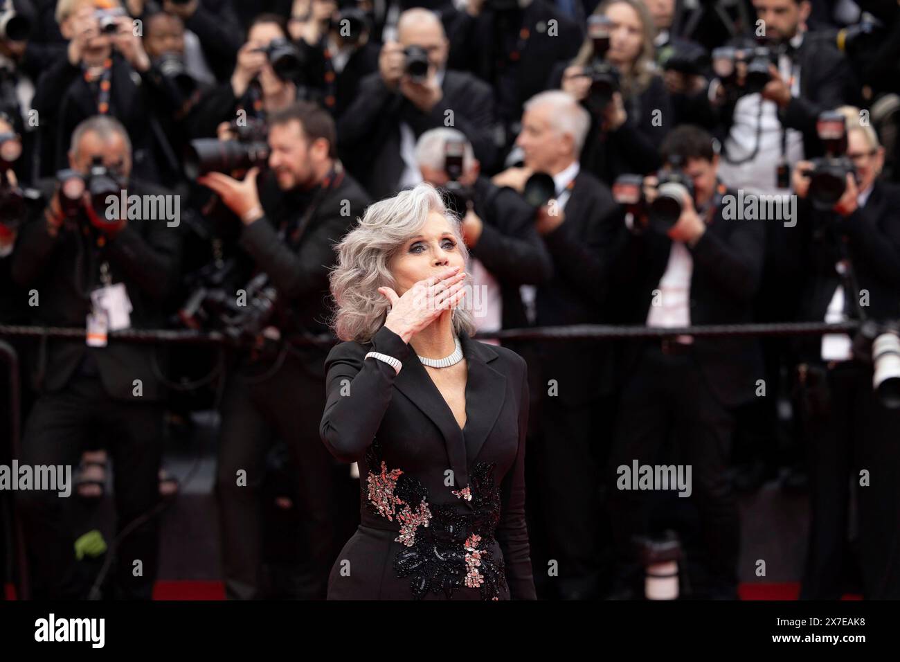 Cannes, Frankreich, 14. Mai 2024: Jane Fonda bei der Eröffnung des 77. Internationalen Filmfestivals von Cannes auf dem roten Teppich des Palais des Stockfoto