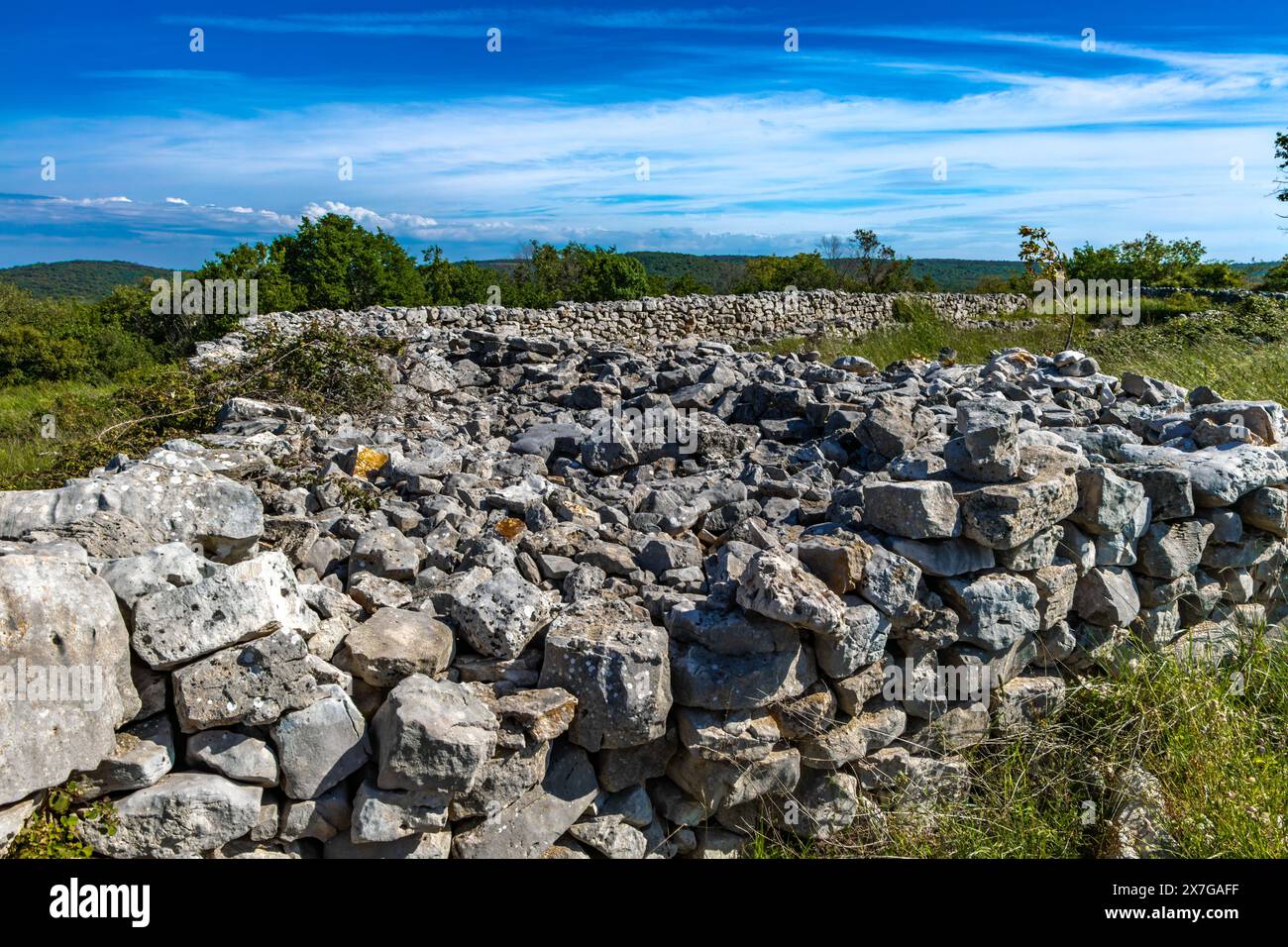 Monkodonja-Siedlung aus der Bronzezeit, archäologische Stätte von Rovinj in Kroatien Stockfoto