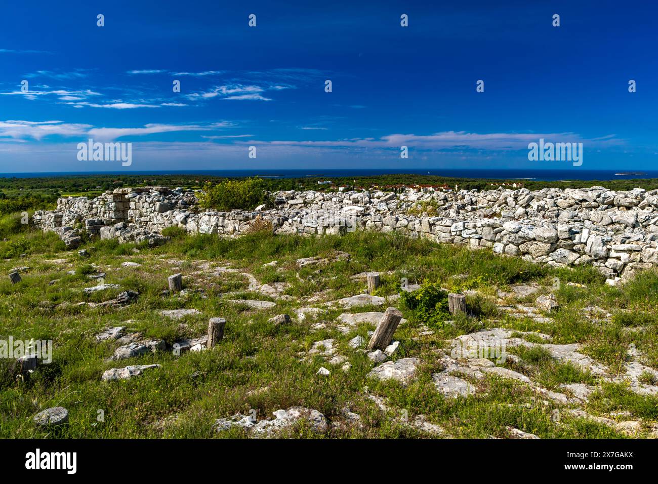 Monkodonja-Siedlung aus der Bronzezeit, archäologische Stätte von Rovinj in Kroatien Stockfoto
