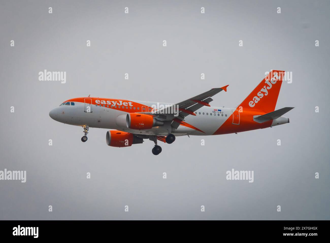Leigh on Sea, Essex, Großbritannien - 20. Mai 2024: EasyJet Airbus startet am Flughafen Southend (EGMC). Stockfoto