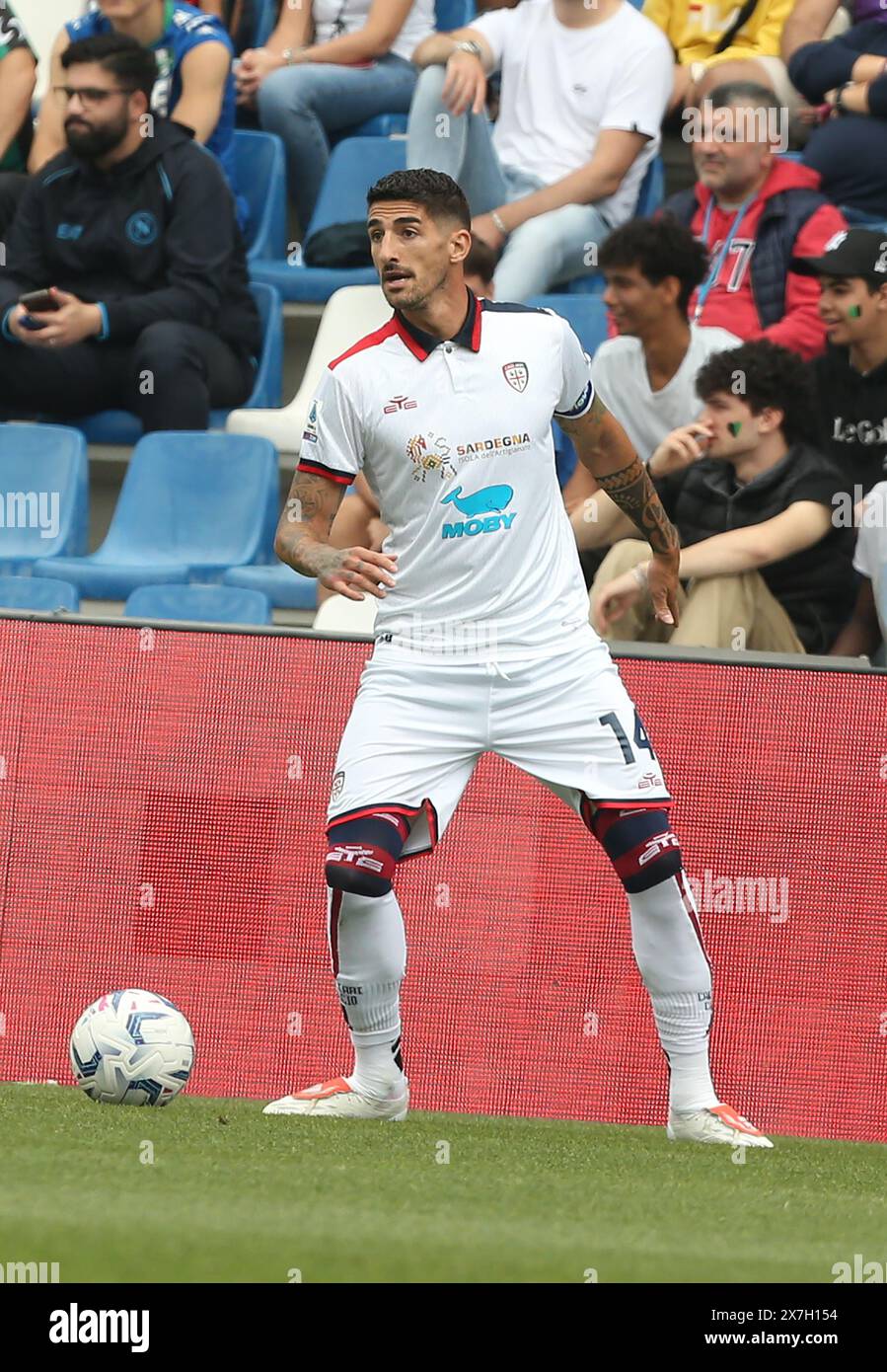 Foto Gianni Santandrea/LaPresse 19 maggio 2024 Reggio Emilia, Italia - Sport, calcio - Sassuolo vs Cagliari - Campionato di calcio Serie A Tim 2023/2024 - Stadio Mapei. Nella Foto: Deiola Foto Gianni Santandrea/LaPresse 19. Mai 2024 Reggio Emilia, Italien - Sport, Fußball - Sassuolo vs Caglairi - Serie A Tim 2023/2024 Fußballmeisterschaft - Mapei Stadium. Im Bild: Deiola Stockfoto