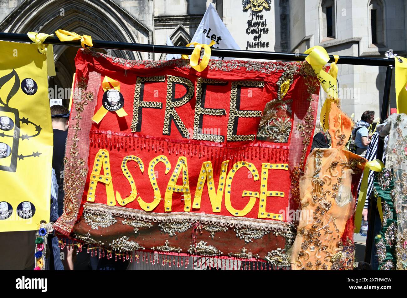 London, Großbritannien. Mai 2024. Julian Assange, Gründer von Wikileaks, wurde heute nach einem Urteil des High Court das Recht eingeräumt, gegen die Auslieferung an die USA Berufung einzulegen. Quelle: michael melia/Alamy Live News Stockfoto