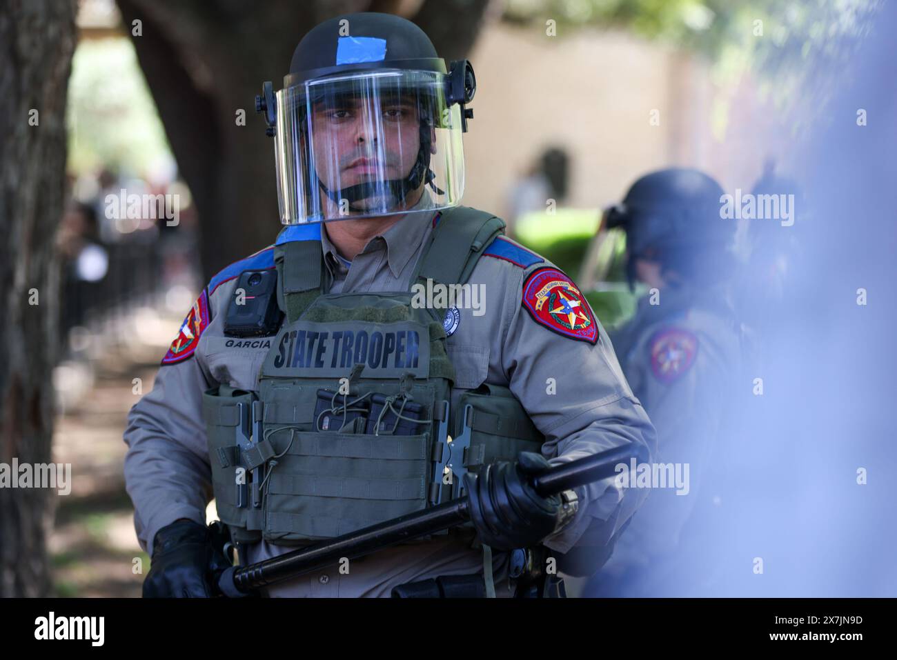 Austin, Usa . Mai 2024. Die Polizei versammelte sich am 19. Mai 2024 vor dem Texas State Capitol in Austin, Texas. Palästinenser in ganz Texas führen Massenproteste am 76. Nakba-Tag als Reaktion auf den von den USA finanzierten Völkermord an Palästinensern in Gaza an. (Fotos von: Stephanie Tacy/SIPA USA) Credit: SIPA USA/Alamy Live News Stockfoto
