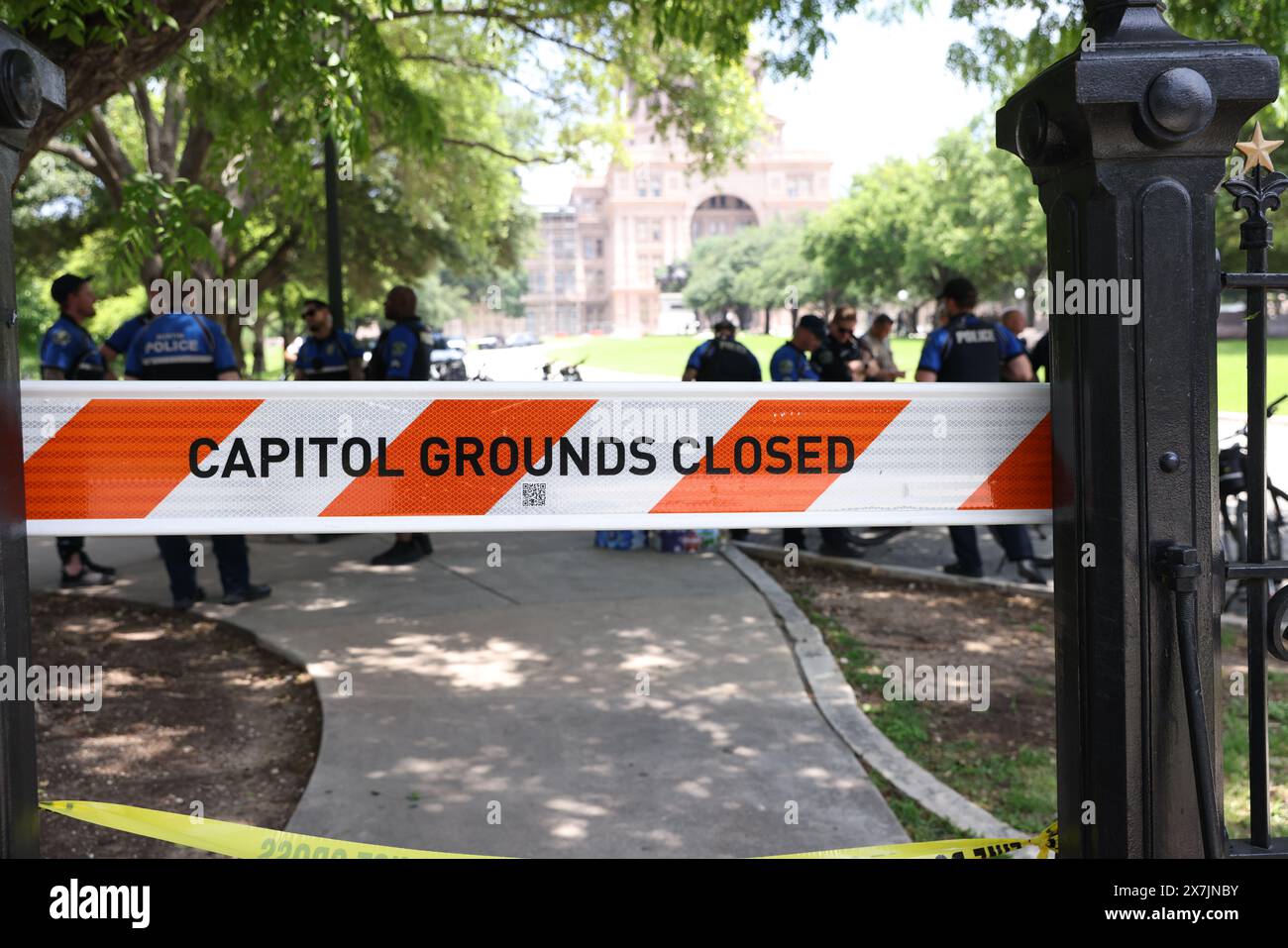 Austin, Usa . Mai 2024. Das Gelände des Texas State Capitol in Austin, Texas, ist am 19. Mai 2024 geschlossen. Palästinenser in ganz Texas führen Massenproteste am 76. Nakba-Tag als Reaktion auf den von den USA finanzierten Völkermord an Palästinensern in Gaza an. (Fotos von: Stephanie Tacy/SIPA USA) Credit: SIPA USA/Alamy Live News Stockfoto