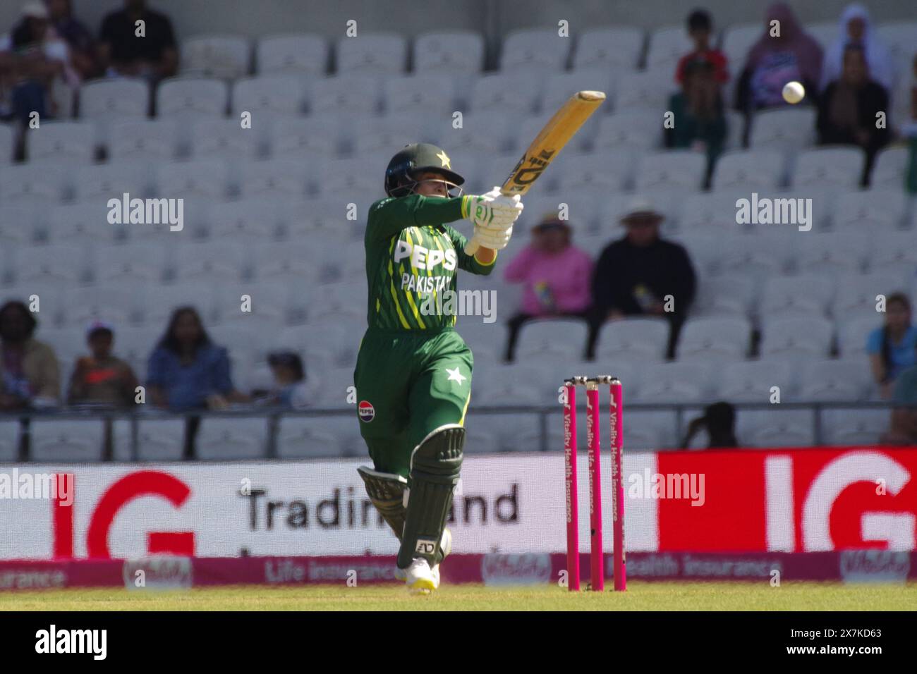 Leeds, 19. Mai 2024. Sidra Ameen schlug für Pakistan Women gegen England in einem Spiel der internationalen T20-Serie in Headingley, Leeds. Quelle: Colin Edwards Stockfoto