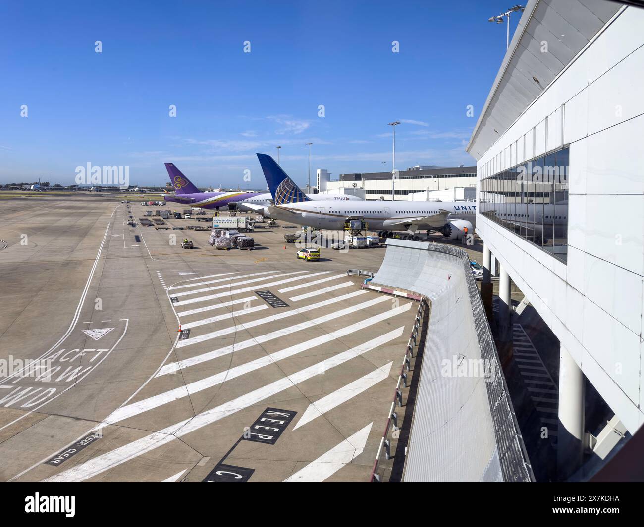 Abflugsteige am Flughafen Sydney Kingsford Smith, Mascot, Sydney, New South Wales, Australien Stockfoto