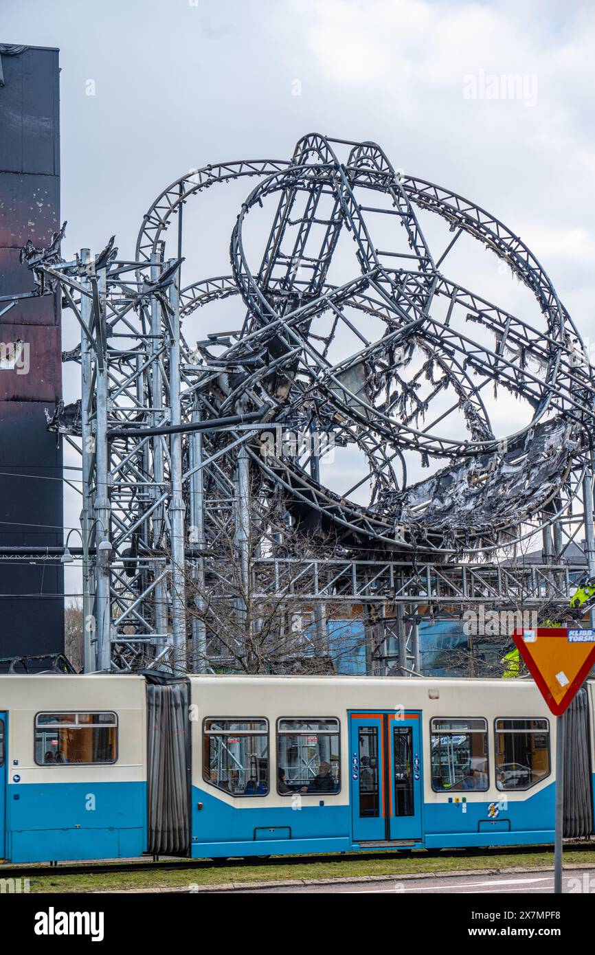 Göteborg, Schweden - 24. Februar 2024: Überreste des Wasserparks Liseberg Oceana nach dem Brand Stockfoto