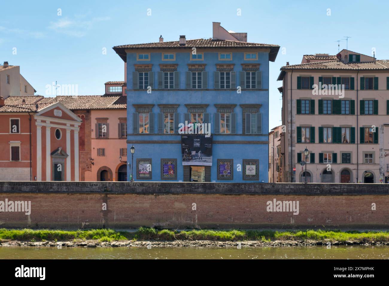 Pisa, Italien - März 31 2019: Der Palazzo Blu ist ein Zentrum für Wechselausstellungen und kulturelle Aktivitäten in der Nähe der Pfarrei Saint Cristin Stockfoto