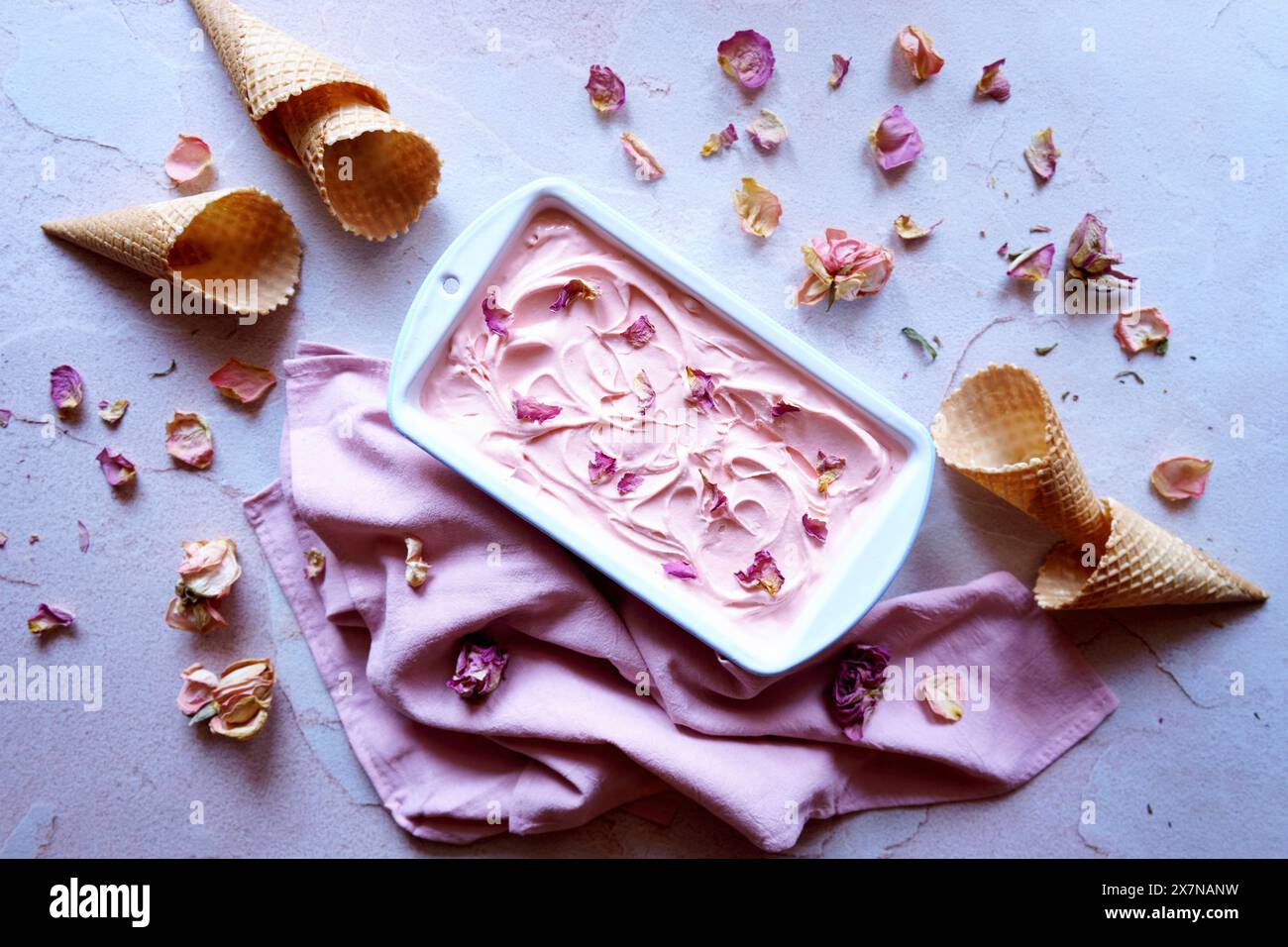 Rosenblüteneis, horizontale Ausrichtung. Stockfoto