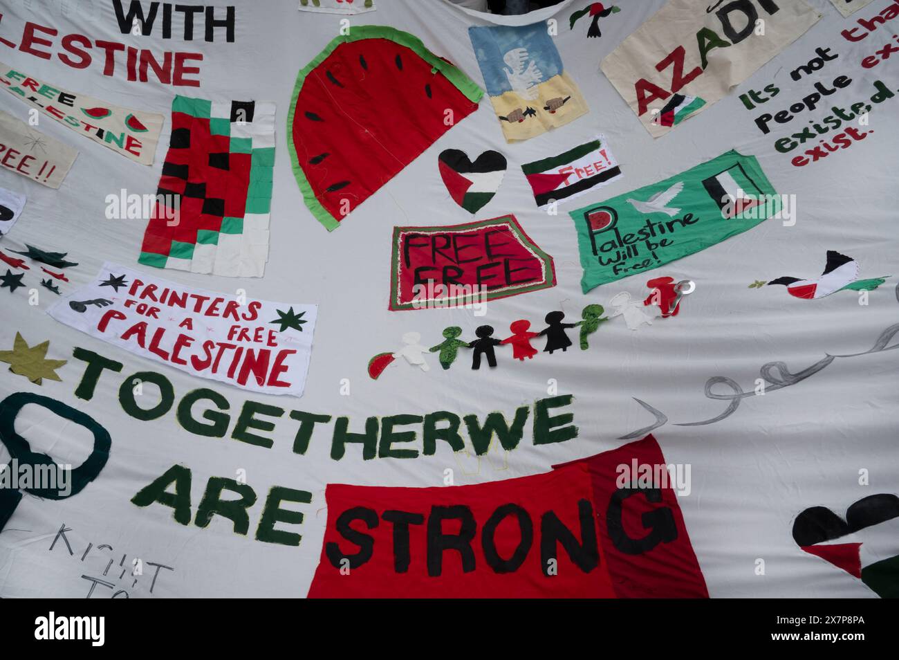 Am 18. Mai haben Tausende von Menschen in Zentral-London gegen die israelische Bombardierung von Gaza und zur Unterstützung Palästinas deomonstriert. Stockfoto